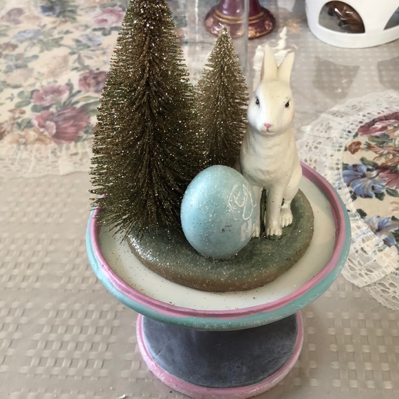 unknown Other - Nice eater domed  bunny and glad enclosure. Nice Easter decor. ❤️🌹🌹
